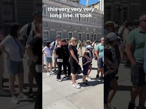 Visiting Palacio Real de Madrid! 😻 #spaintravel #travelvlog #travelling